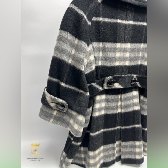 Burberry jacket - Picture 6 of 13